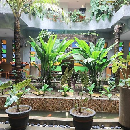 Ddeks Residence Denpasar Esterno foto